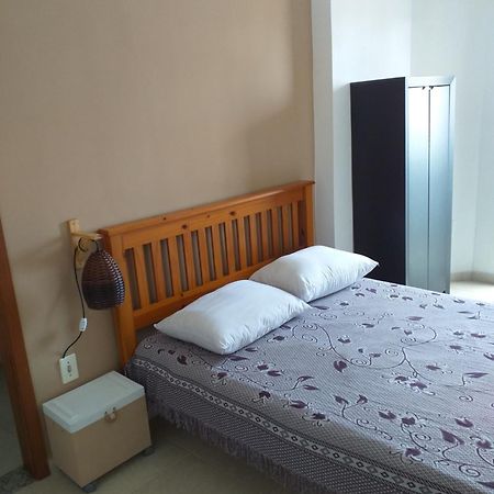 Apartamento No Canto Do Forte, Wi-Fi, Estacionamento Gratuito E Churrasqueira Прая-Гранді Екстер'єр фото