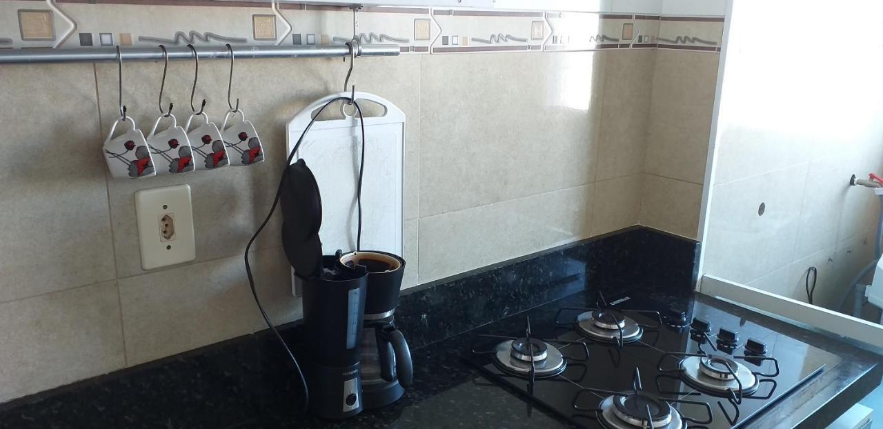 Apartamento No Canto Do Forte, Wi-Fi, Estacionamento Gratuito E Churrasqueira Прая-Гранді Екстер'єр фото