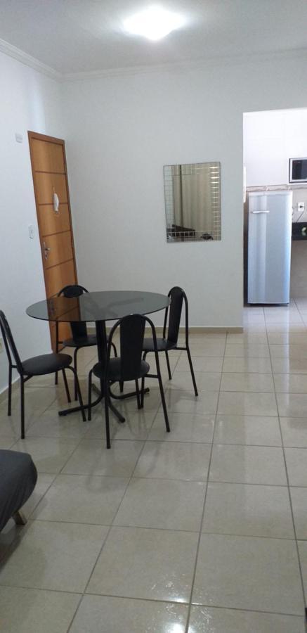 Apartamento No Canto Do Forte, Wi-Fi, Estacionamento Gratuito E Churrasqueira Прая-Гранді Екстер'єр фото