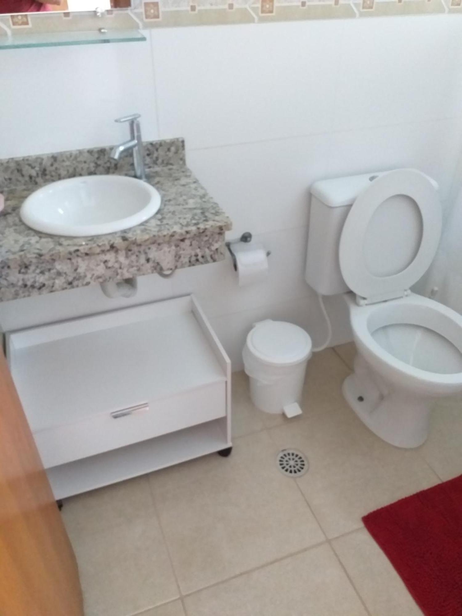 Apartamento No Canto Do Forte, Wi-Fi, Estacionamento Gratuito E Churrasqueira Прая-Гранді Екстер'єр фото