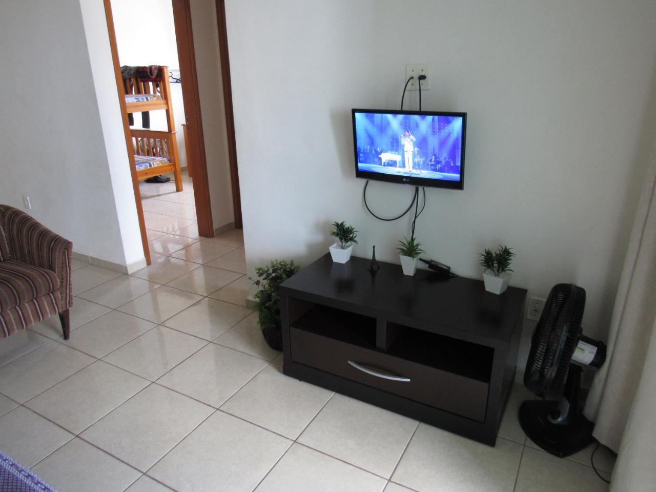 Apartamento No Canto Do Forte, Wi-Fi, Estacionamento Gratuito E Churrasqueira Прая-Гранді Екстер'єр фото